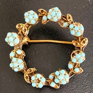 Exquisite vintage wreath brooch - possibly Ciner